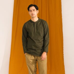 HAJJ Army by KAUM ADAM - Kemeja koko modern bahan premium lengan panjang kancing full sampai bawah warna hijau Army